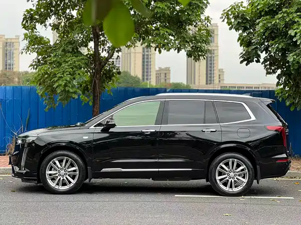 Cadillac XT6 2021