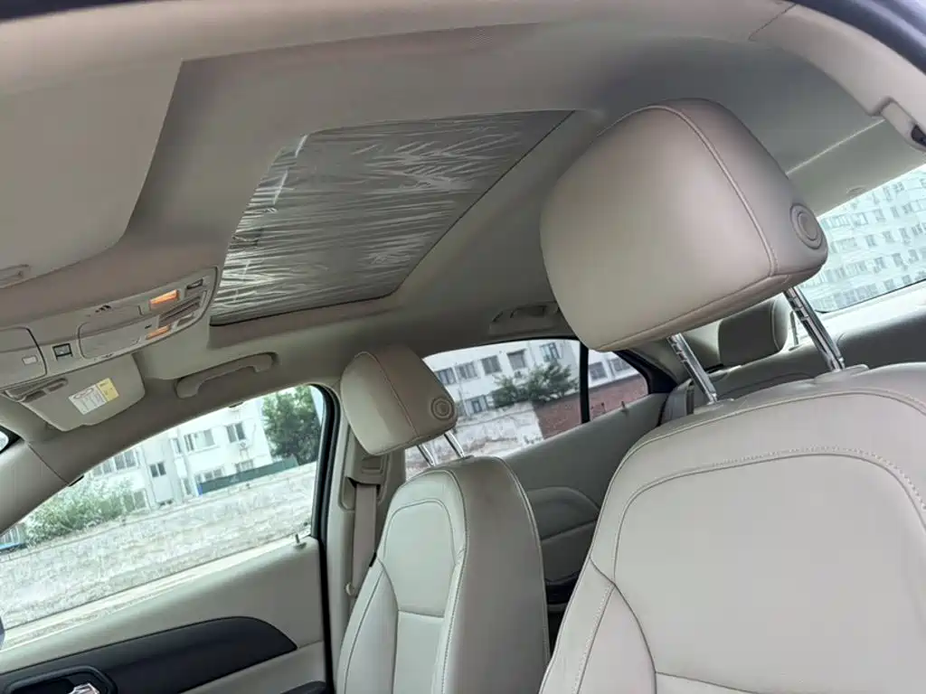 Chevrolet Malibu 2016 — фото 16