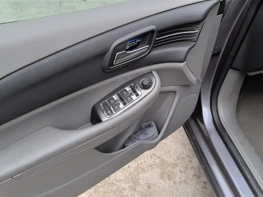 Chevrolet Malibu 2015 — фото 7