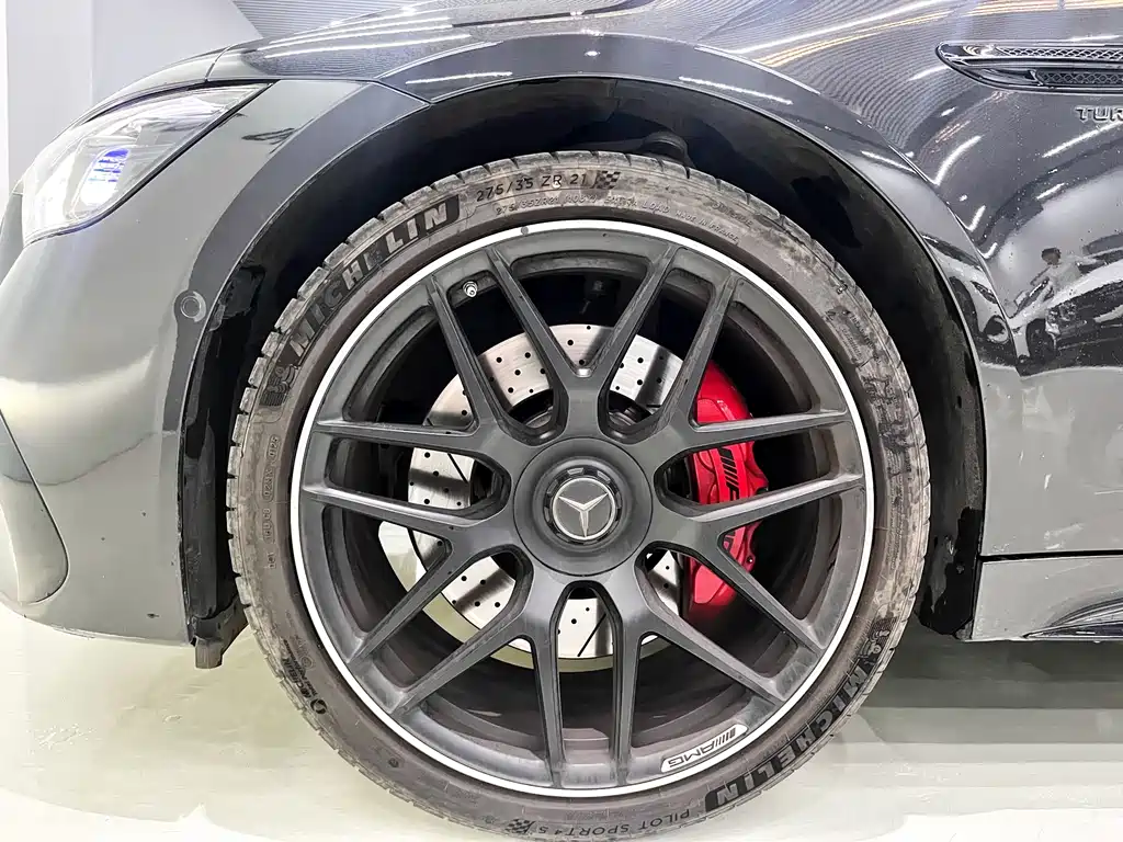 Mercedes-Benz AMG GT 2025 — фото 13