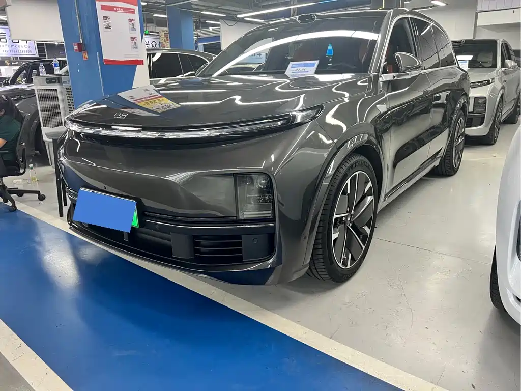 Li Auto Li L8 2025