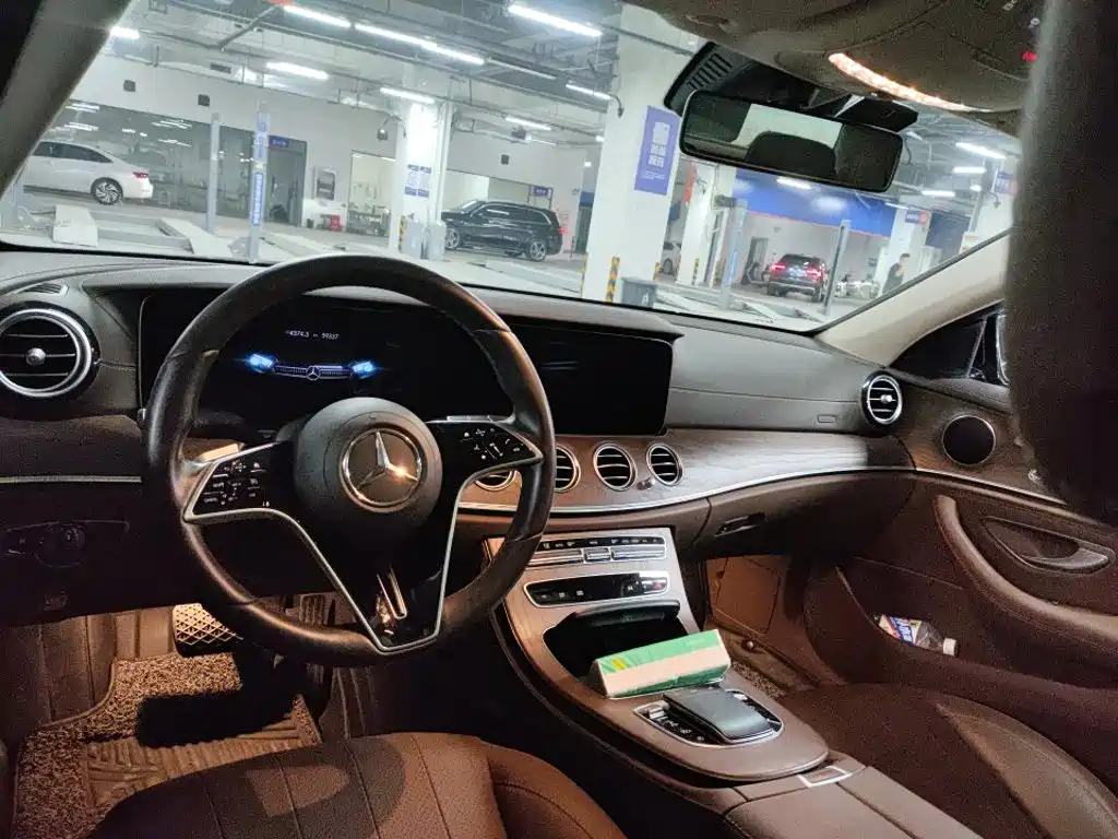 Mercedes-Benz E-Class 2021