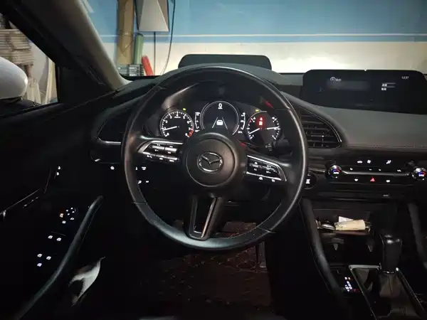 Mazda 3 Axela 2021