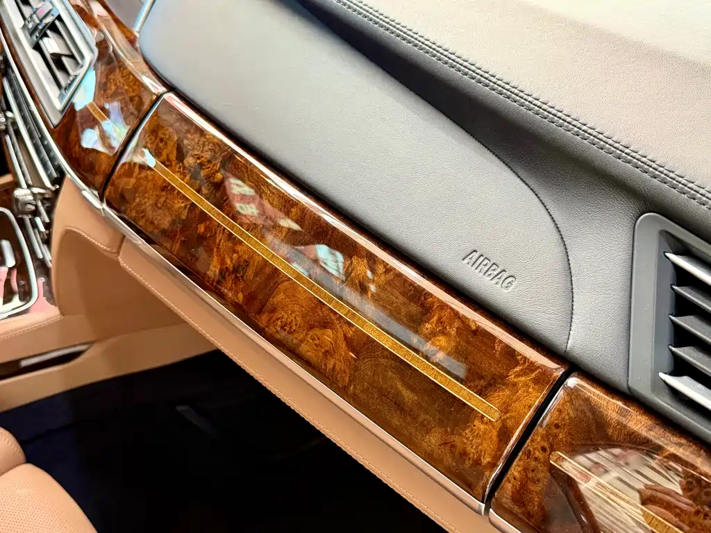 BMW 7 Series 2014 — фото 25