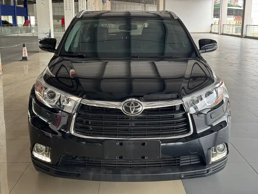 Toyota Highlander 2016 — фото 2