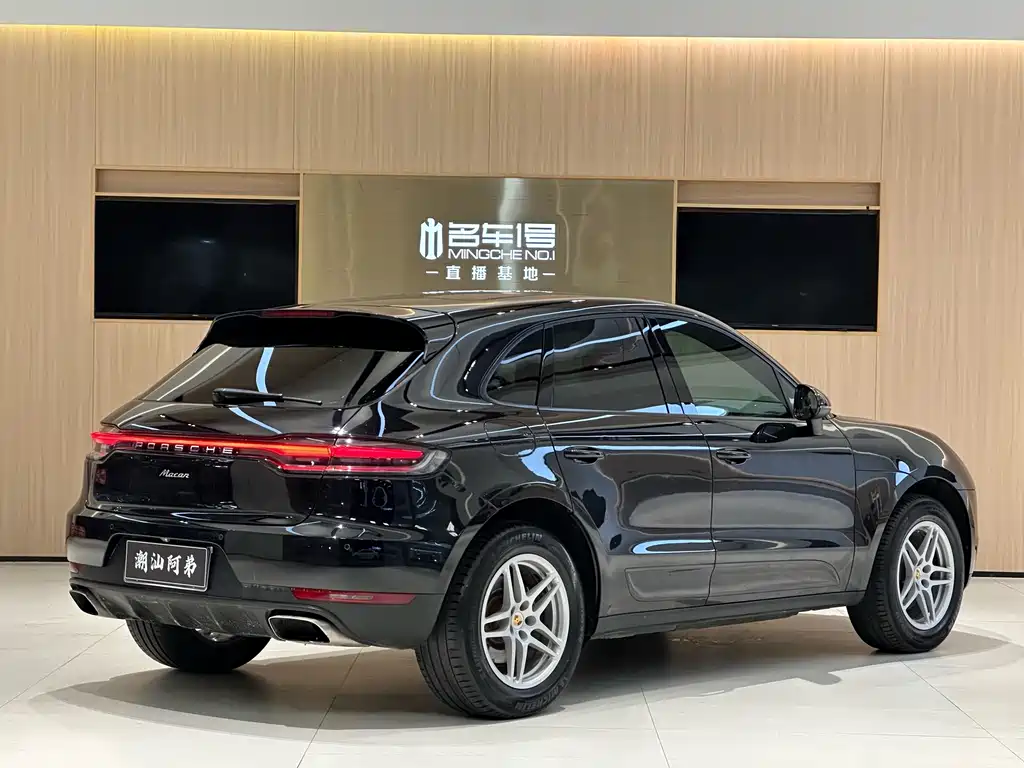 Porsche Macan 2017 — фото 2