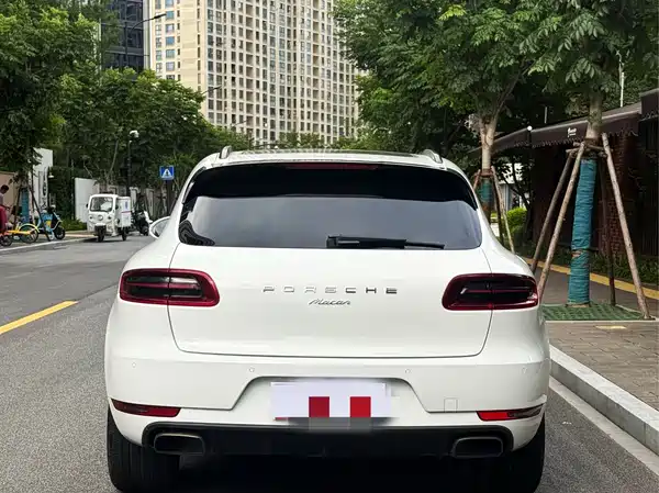 Porsche Macan 2015