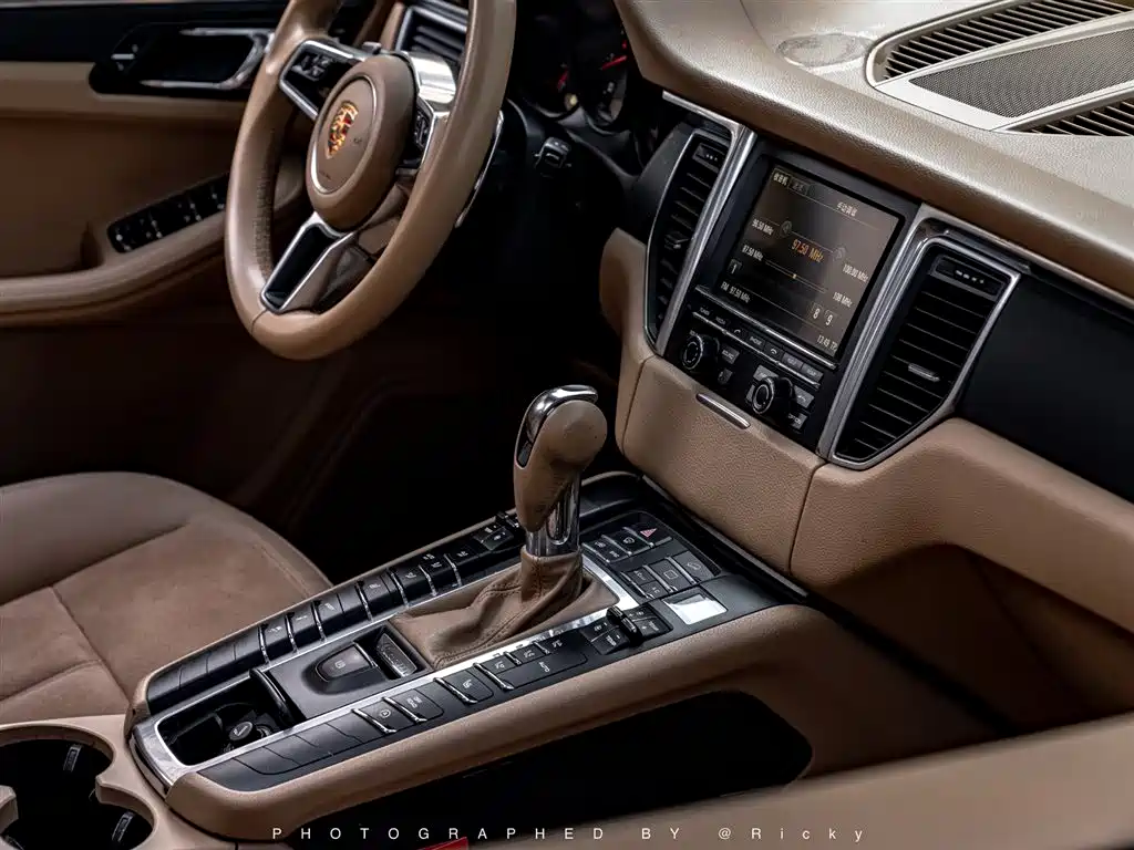 Porsche Macan 2015 — фото 6