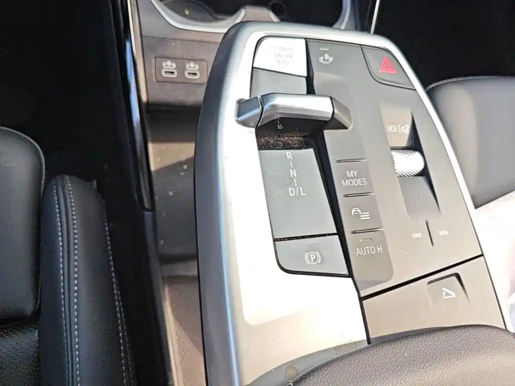 BMW X2 2025 — фото 19