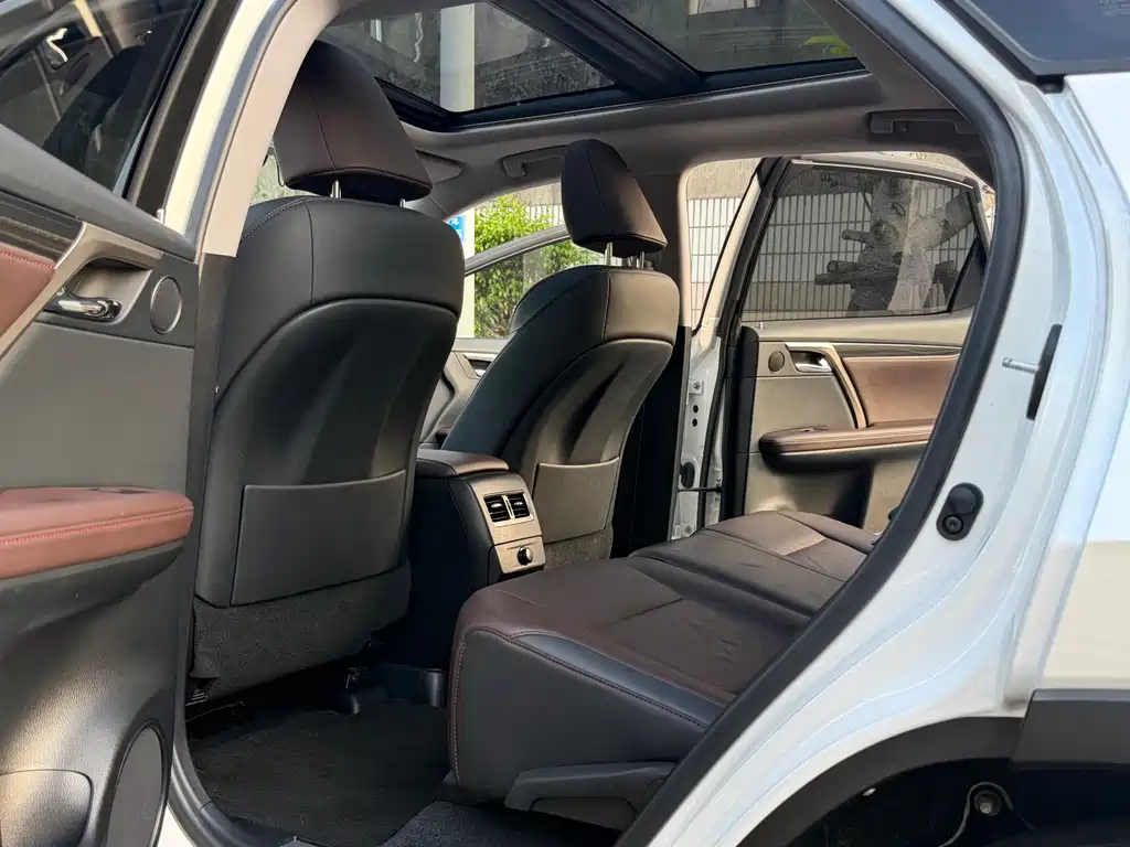 Lexus RX 2019