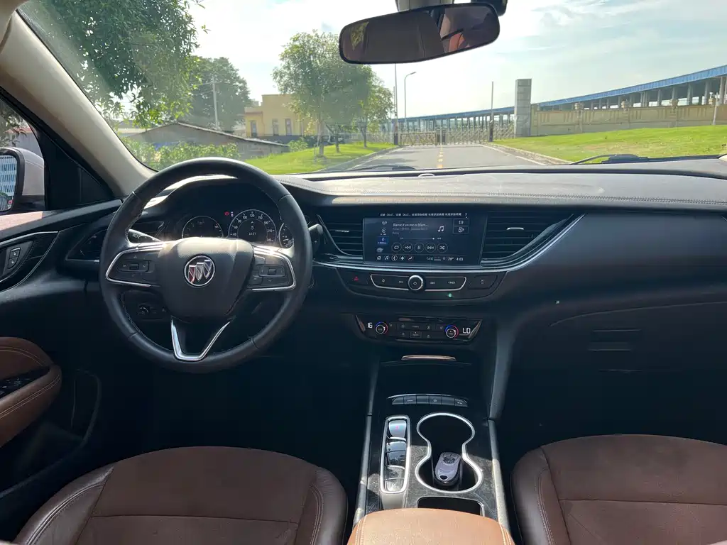 Buick Regal 2021 — фото 13