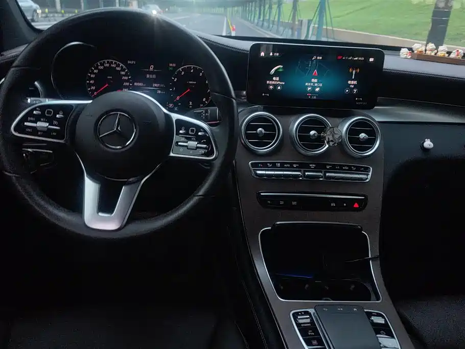 Mercedes-Benz GLC 2021 — фото 12