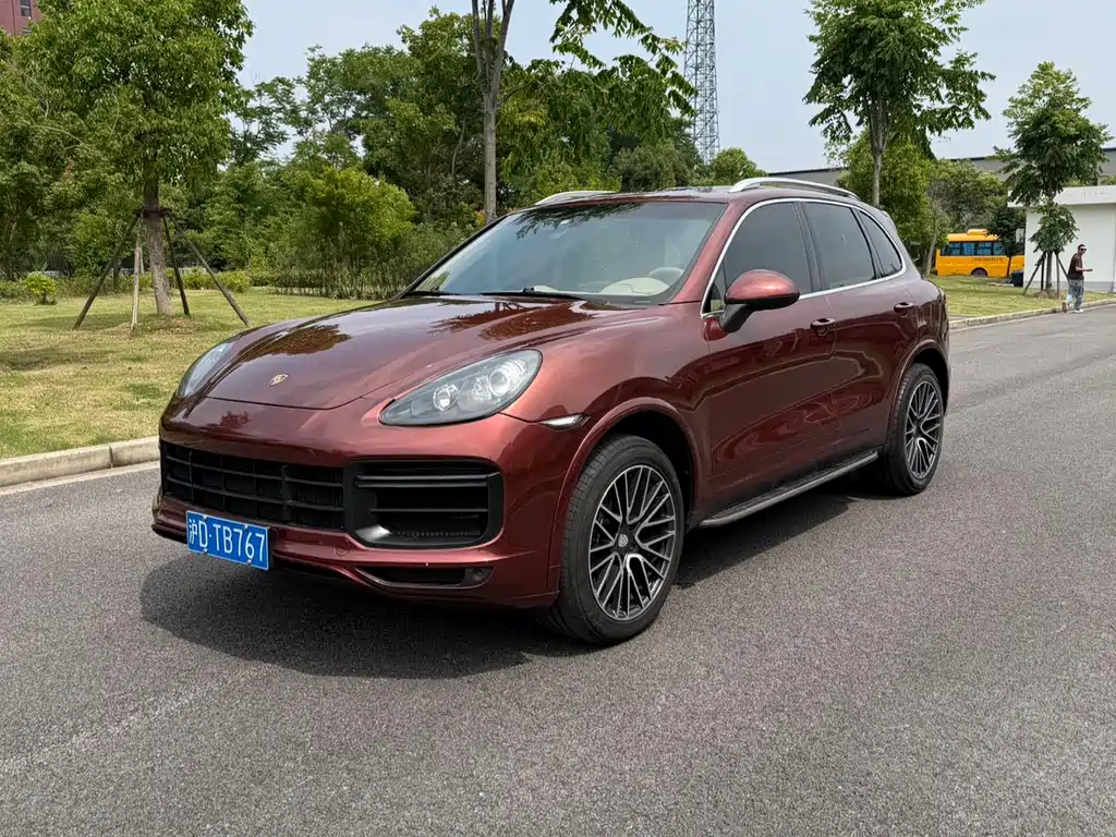 Porsche Cayenne 2013 — фото 1