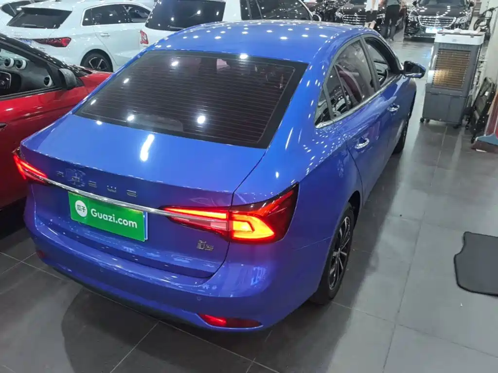 Roewe i5 2019