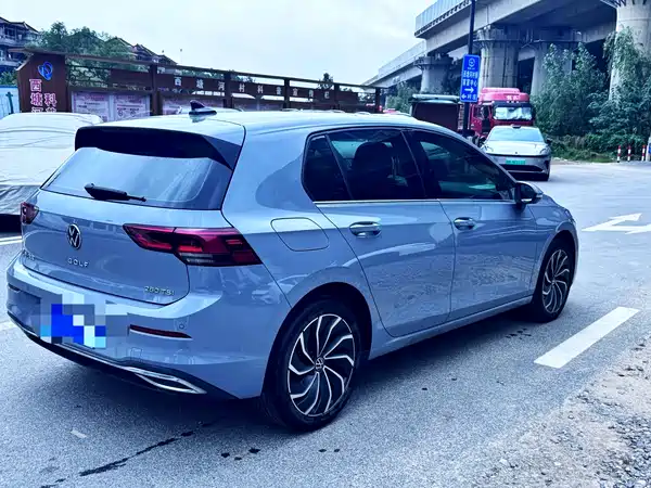 Volkswagen Golf 2023
