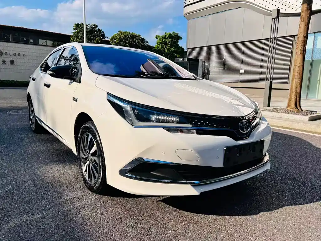 Toyota Corolla Hybrid 2020 — фото 3