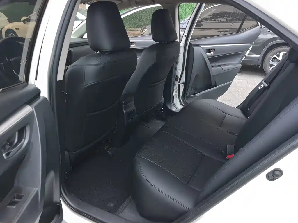 Toyota Corolla 2019 — фото 10