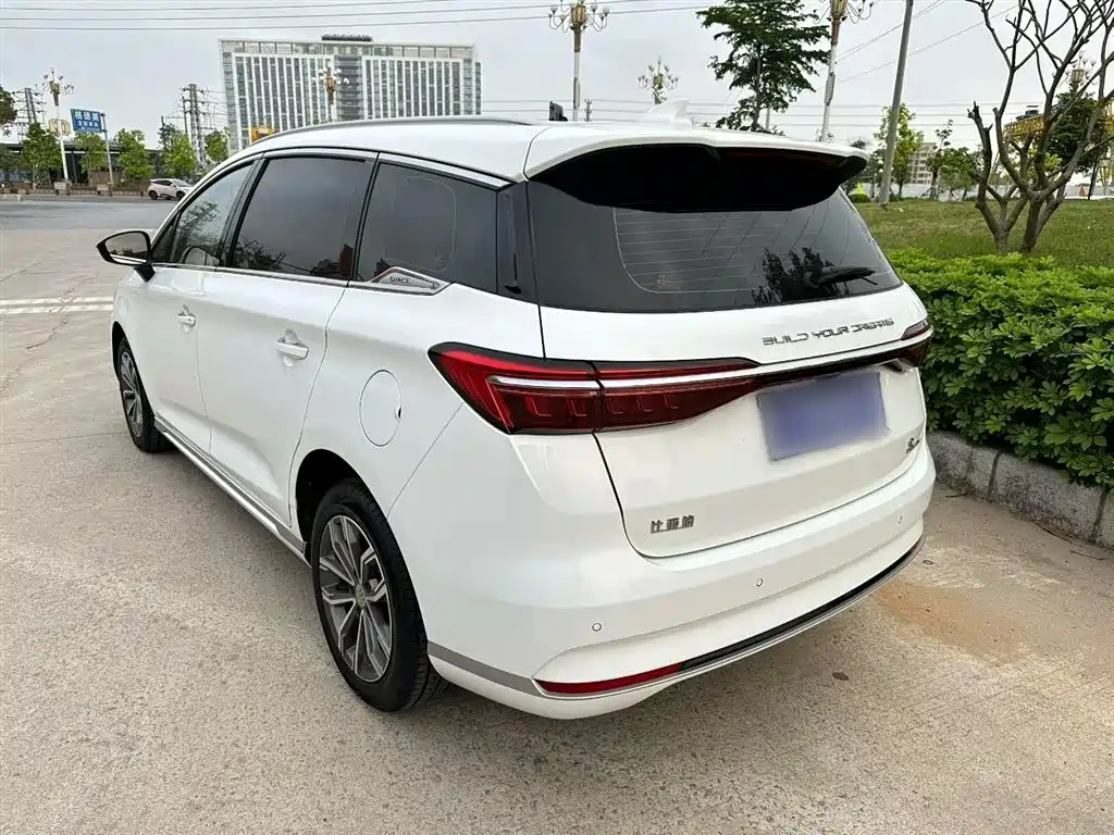 BYD MAX 2021 — фото 6