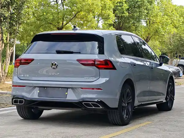 Volkswagen Golf 2023