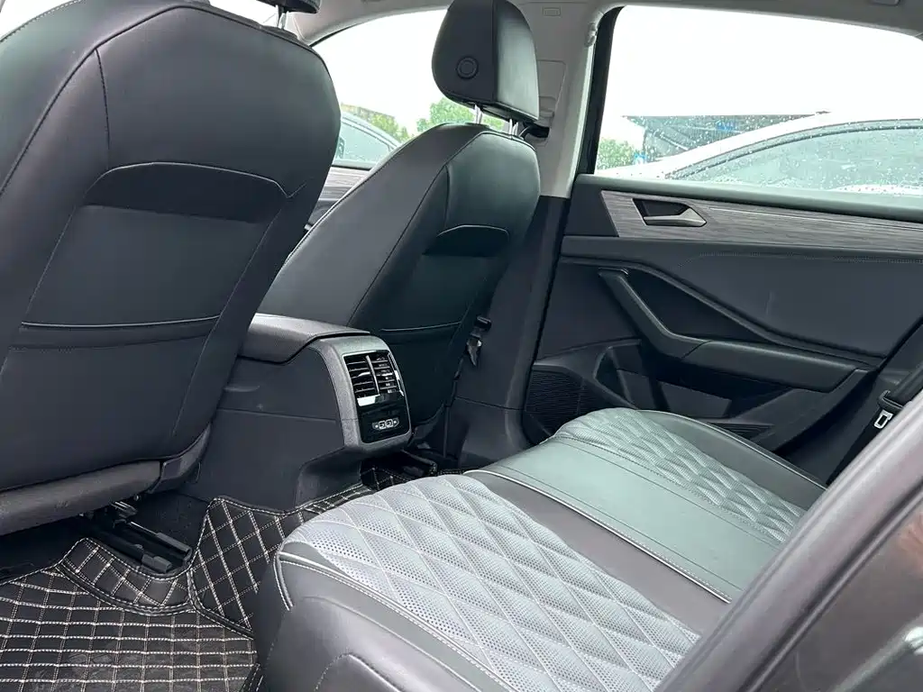 Volkswagen Sagitar 2023