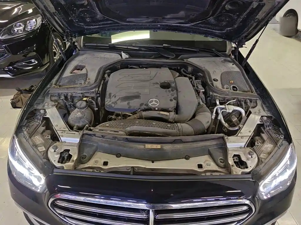 Mercedes-Benz E-Class 2022 — фото 20