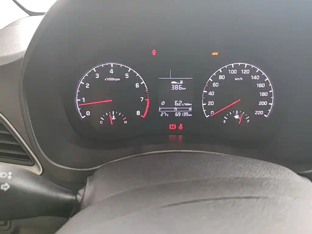 Hyundai Verna 2018 — фото 12