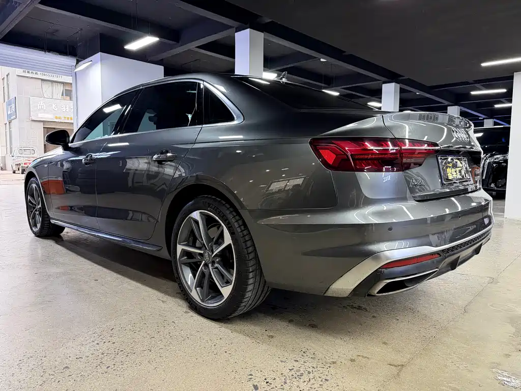 Audi A4L 2021 — фото 11