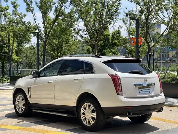 Cadillac SRX 2016