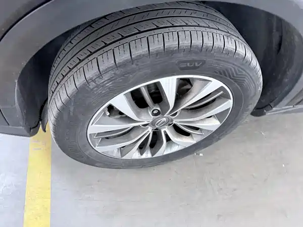 GAC Trumpchi GS8 2017