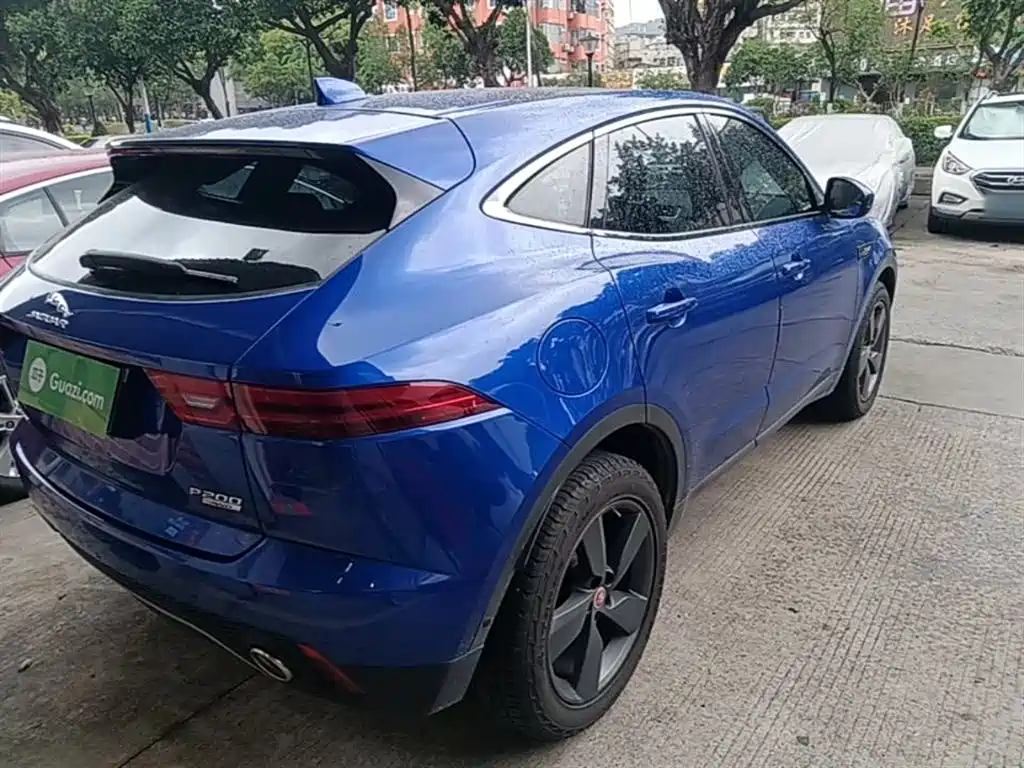 Jaguar E-PACE 2021 — фото 7