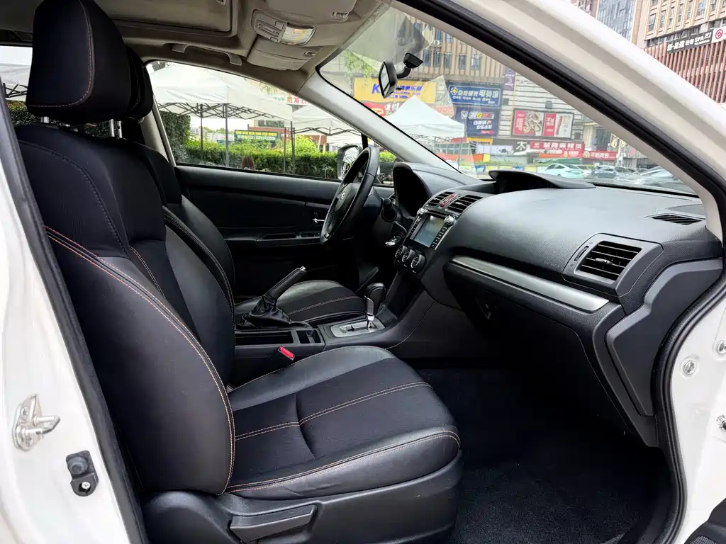 Subaru XV 2013 — фото 10