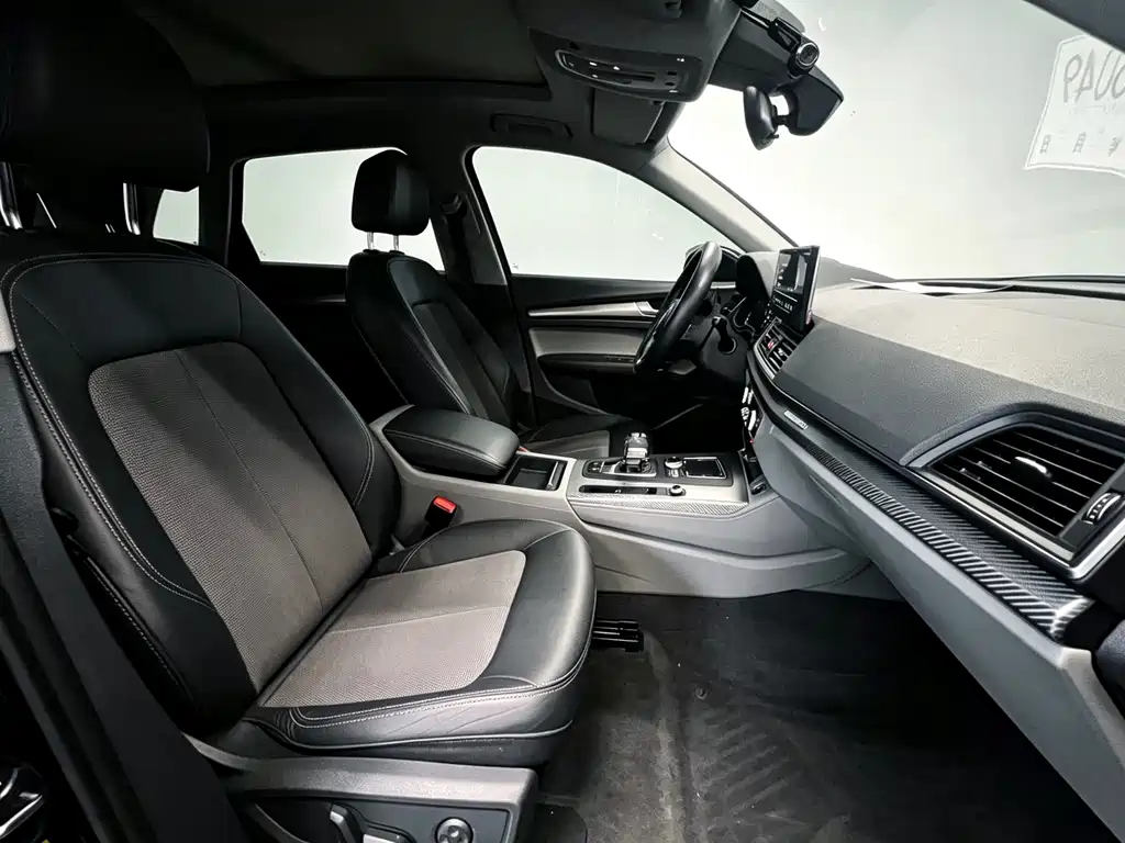 Audi Q5L 2019 — фото 15