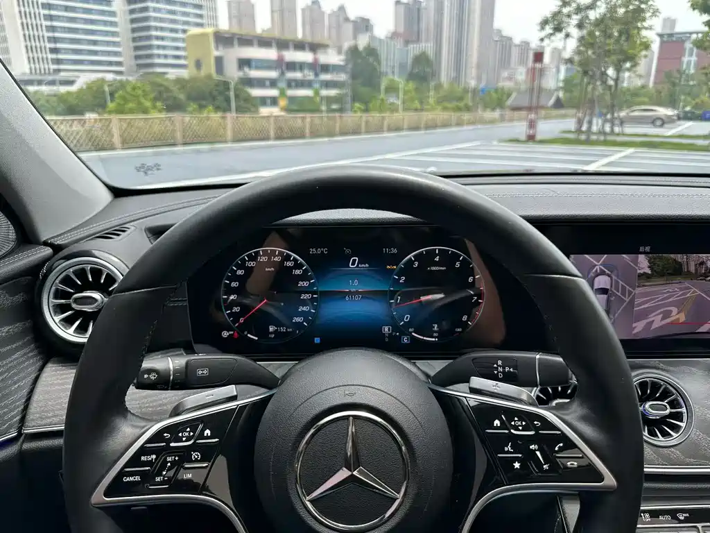Mercedes-Benz E-Class 2023 — фото 5