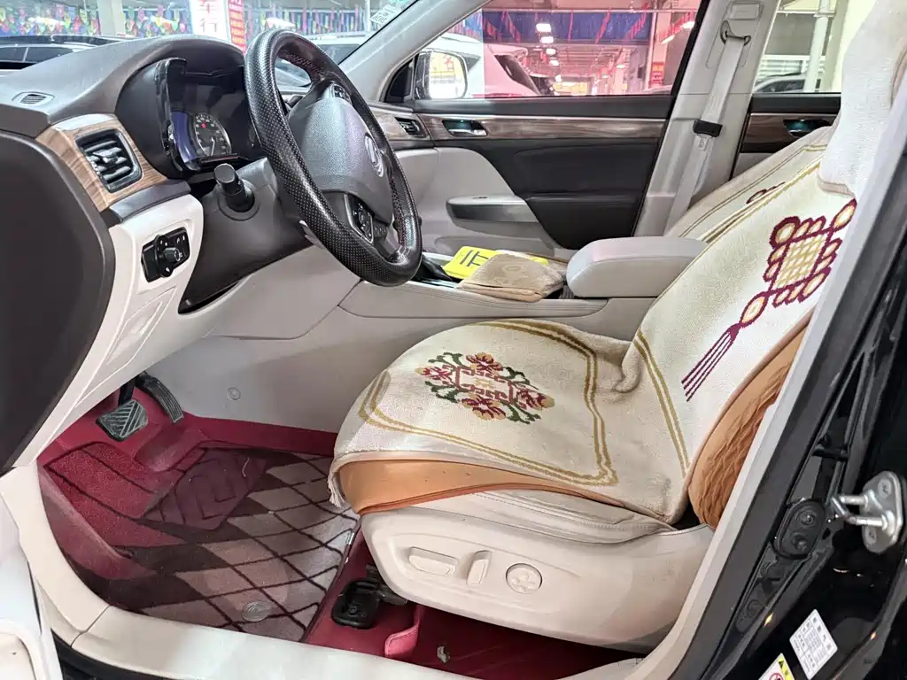 GAC Motor Trumpchi GS8 2018 — фото 5