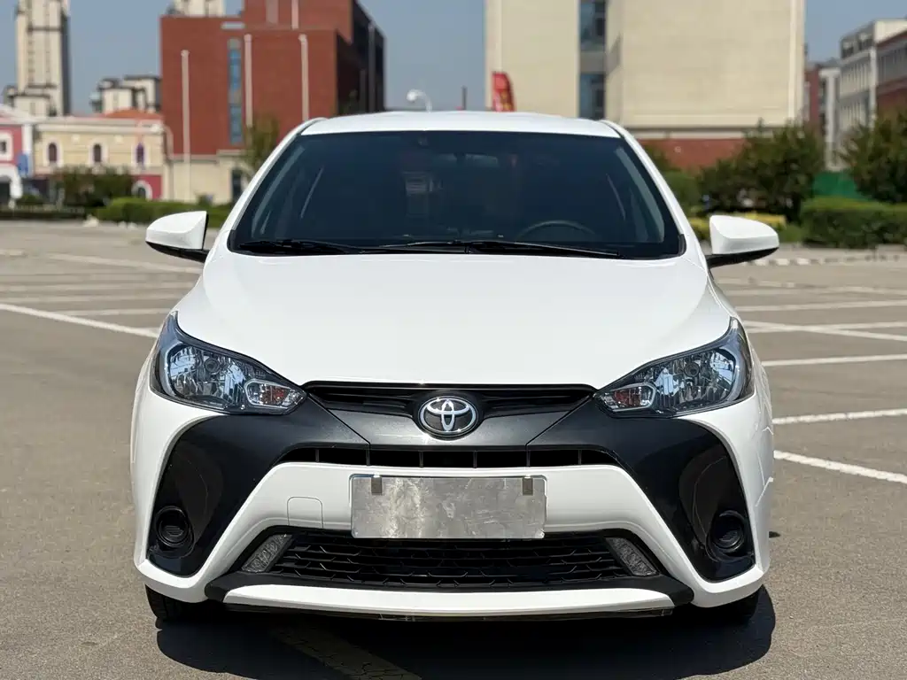 Toyota Yaris L 2018 — фото 2