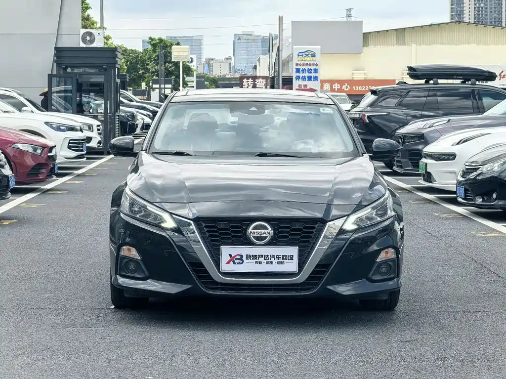Nissan Teana 2022