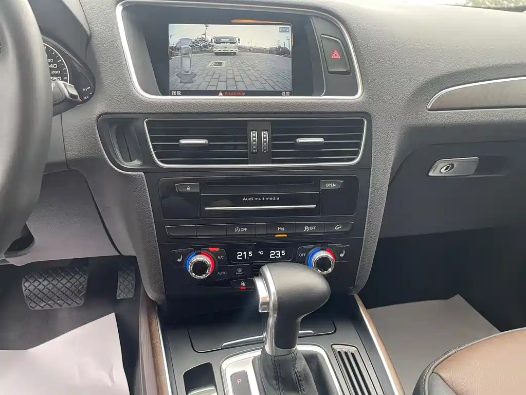 Audi Q5 2015 — фото 23