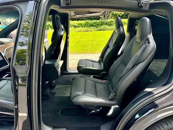 Tesla Model X 2016