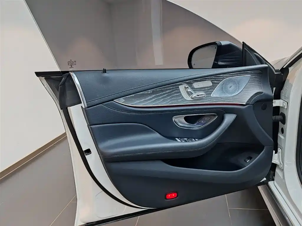 Mercedes-Benz CLS 2023 — фото 8