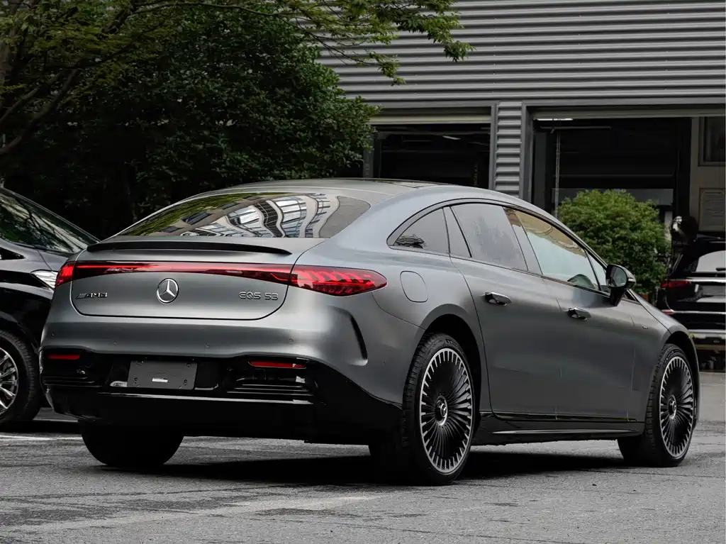 Mercedes-Benz EQS AMG 2025 — фото 5