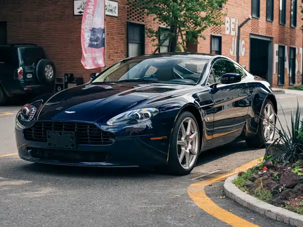 Aston Martin V8 Vantage 2009