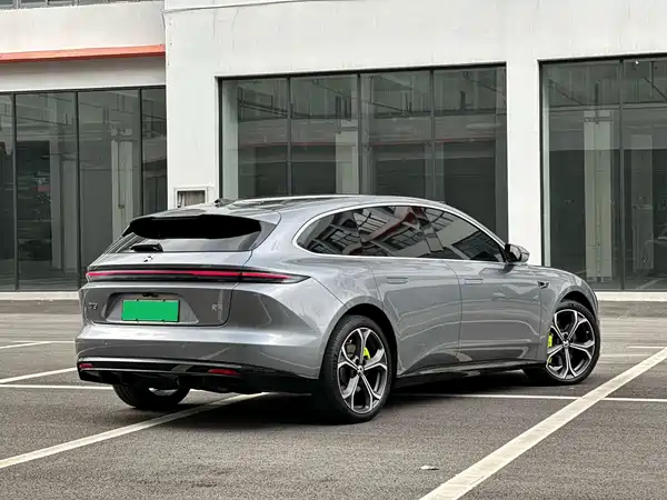 NIO ET5T 2025