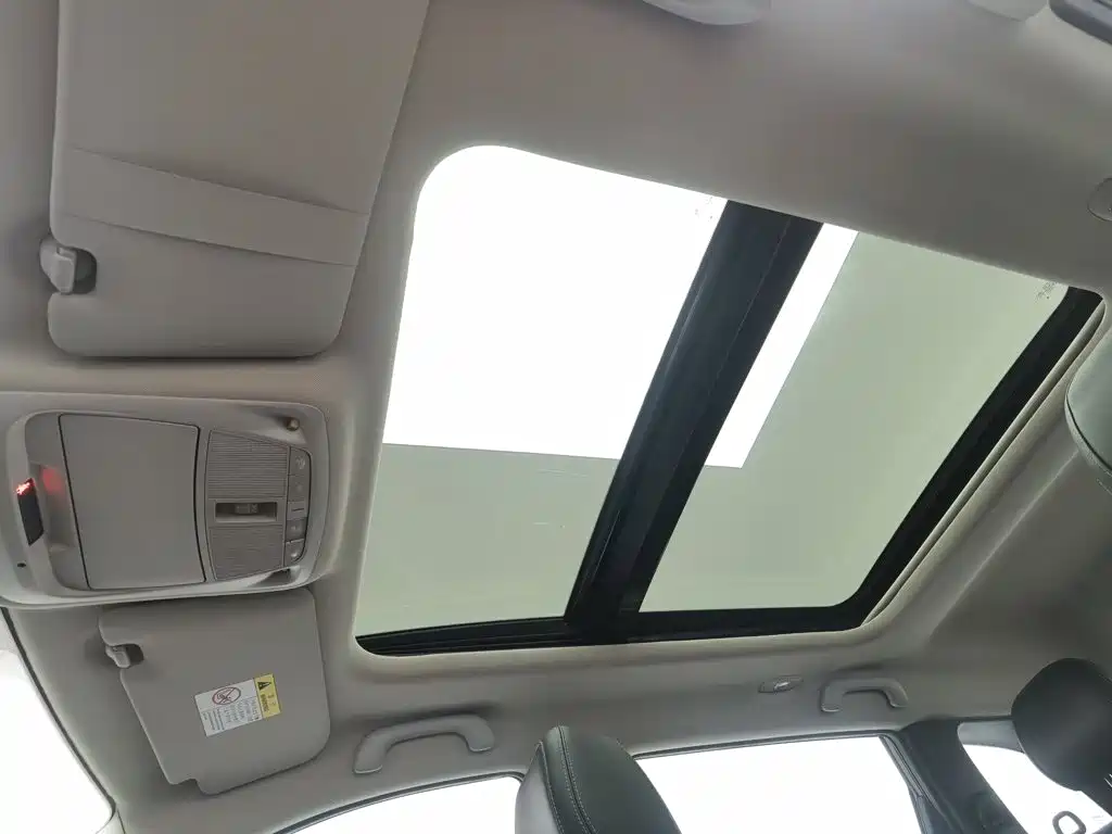 Renault Koleos 2017 — фото 14