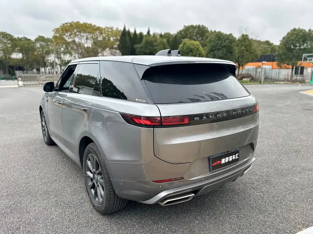 Land Rover Sport 2024 — фото 7