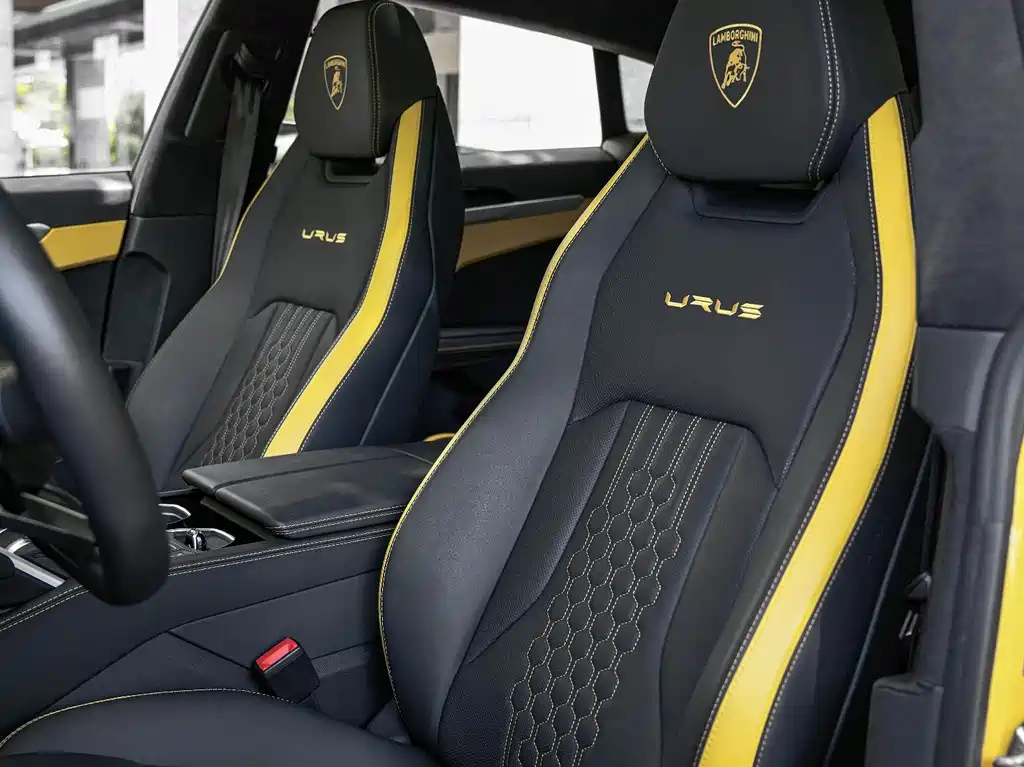 Lamborghini Urus 2023 — фото 15