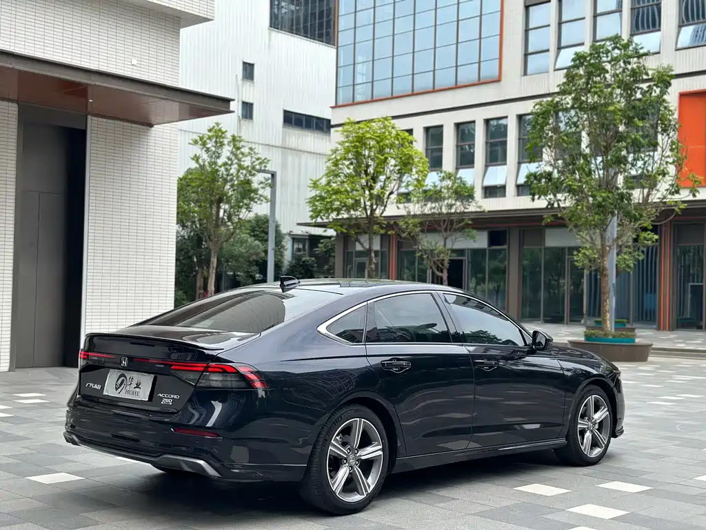 Honda Accord 2023 — фото 12