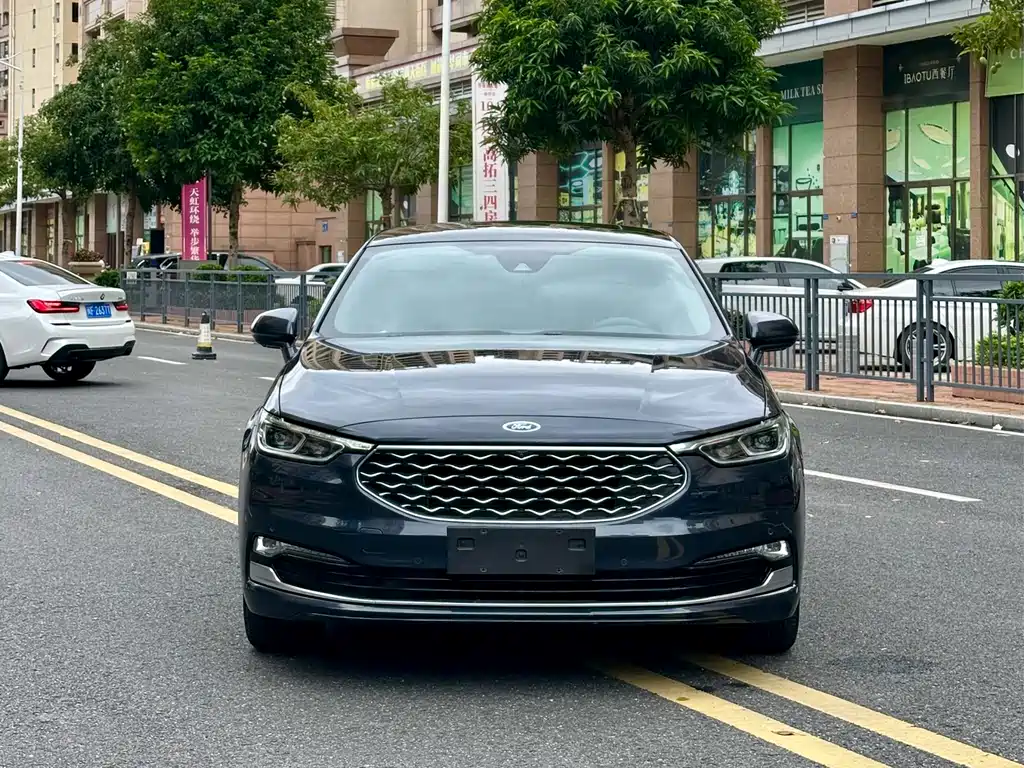 Ford Taurus 2021 — фото 2