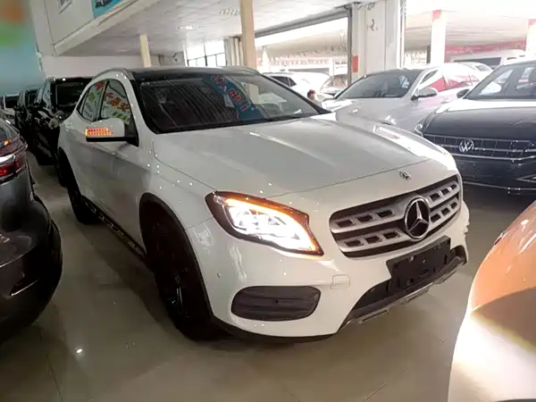 Mercedes-Benz GLA 2019