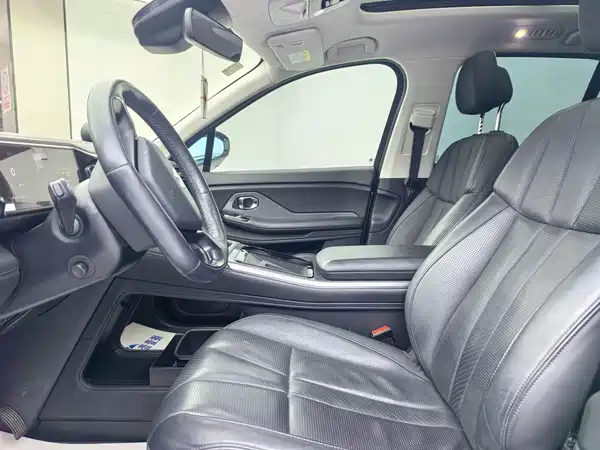 NIO ES8 2019