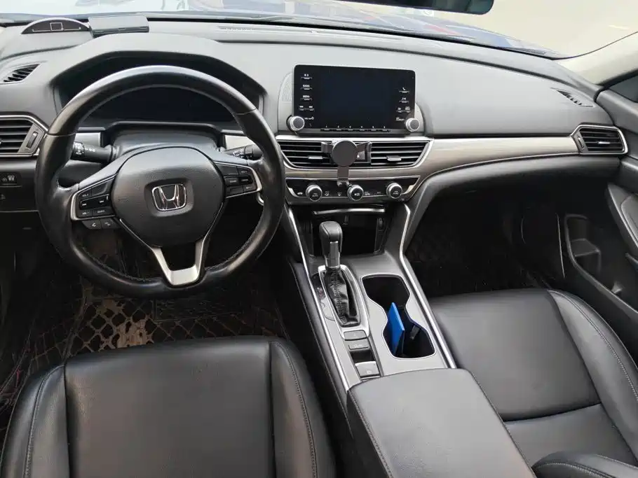 Honda Accord 2020 — фото 12